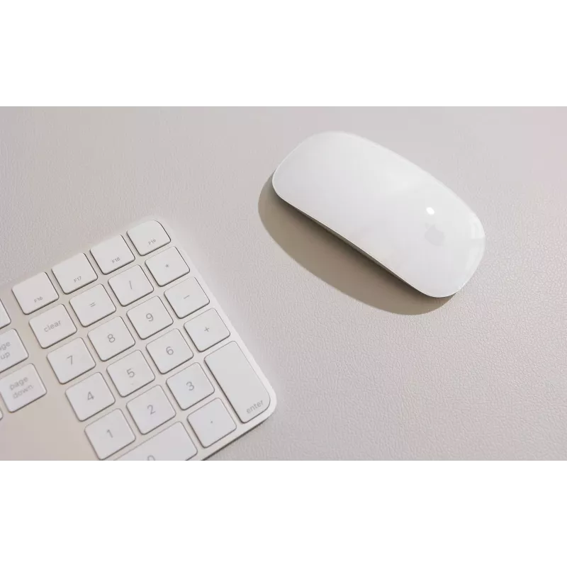 Twelve South DeskPad - podložka na stôl z vegánskej kože
