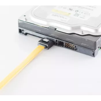 SATA dátový kábel ShiverPeaks BS78246-0.5Y 6 Gb/s, žltá, 0,5 m