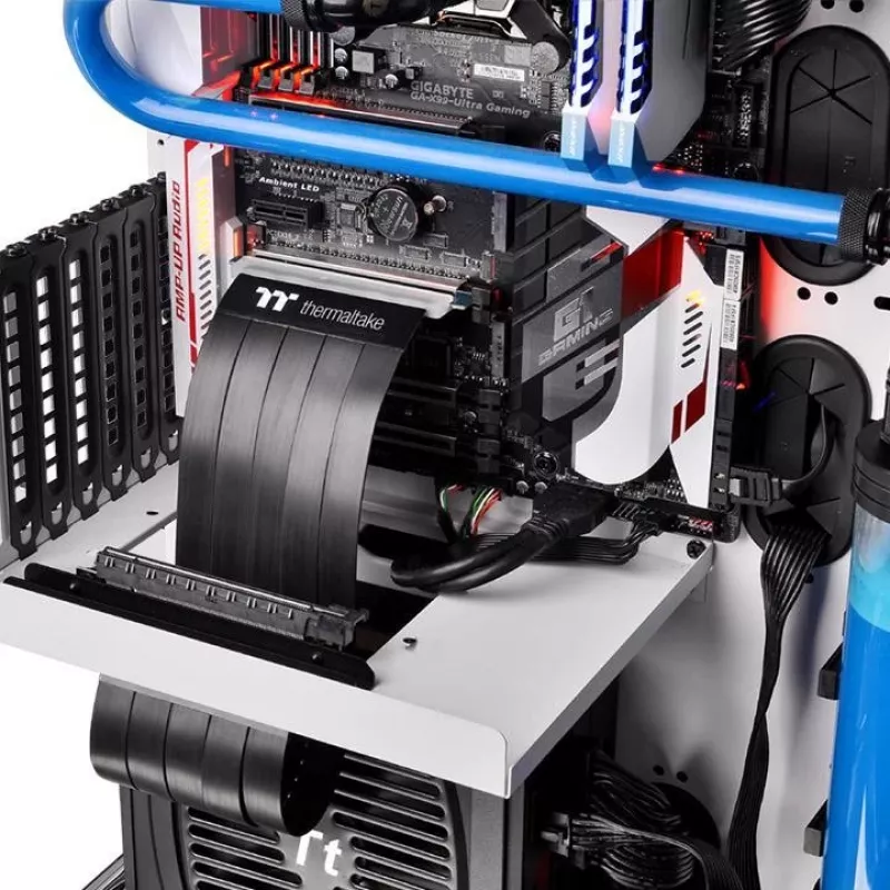 Thermaltake AC-045-CN1OTN-C1 rozširujúce karty/adaptér interný PCIe