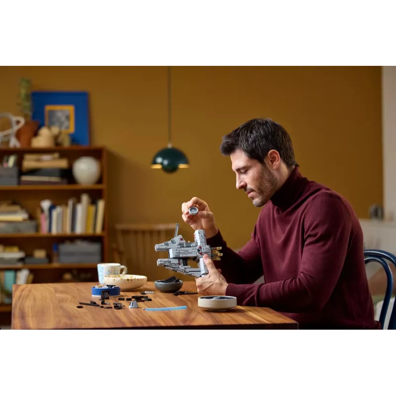 LEGO Star Wars 75375 Millennium Falcon stavebnica, 921 dielikov, 18+, 190×240×130 mm