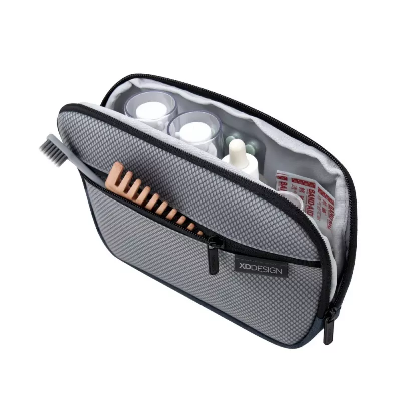 Kozmetická taška XDDESIGN First-Class All-in-One Travel Organiser P706.3401, čierna, zips, deluxe taška