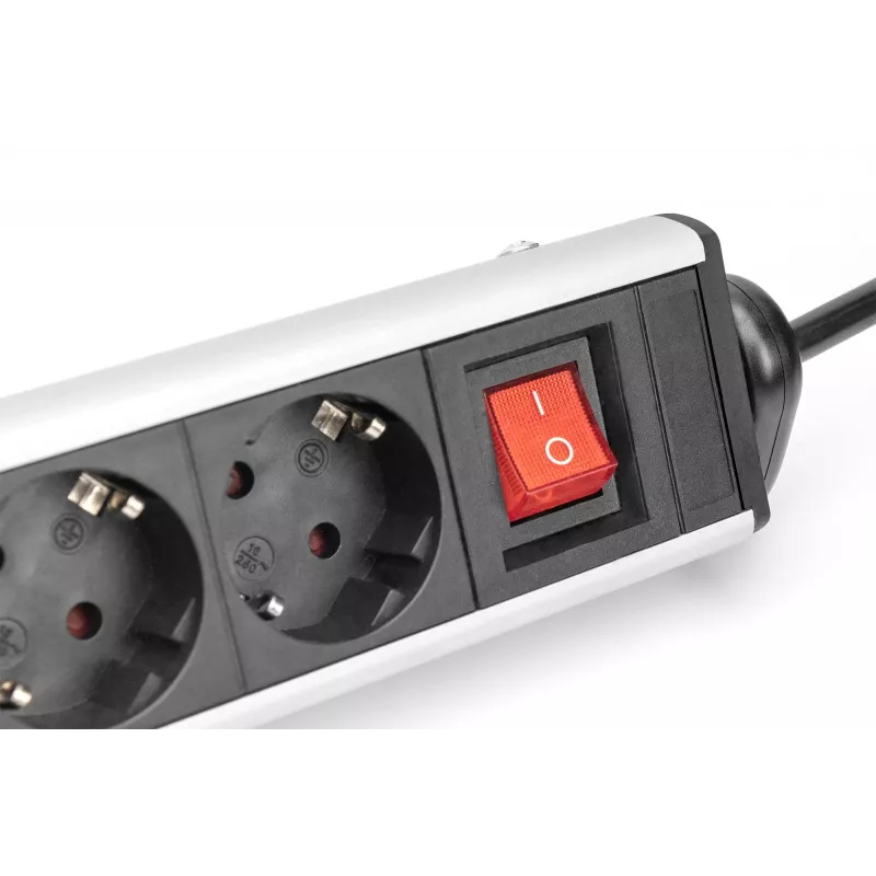 Digitus 6-násobná kancelárska predlžovacia zásuvka s 3x USB portami 1,5 m kábel