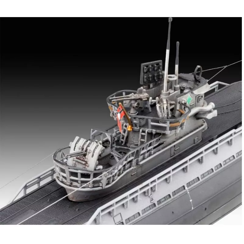 Plastový model German Submarine T.IX C/40 1/144