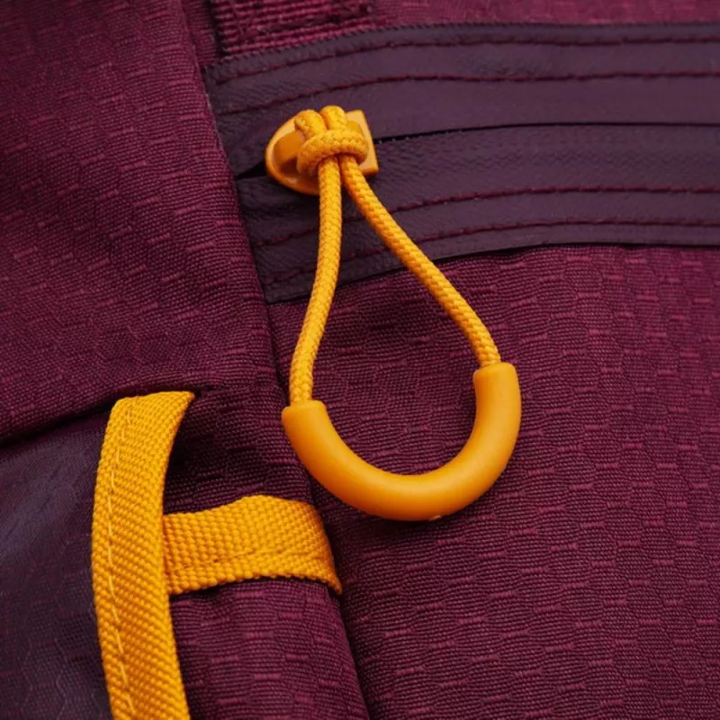 NB batoh 30L 17,3/BURGUNDY červený 5361 Rivacase