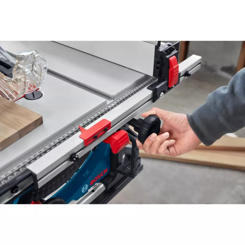 Bosch GTS 70-216 Professional stolová kotúčová píla, 1850 W, kotúč 216 mm, modrá/strieborná