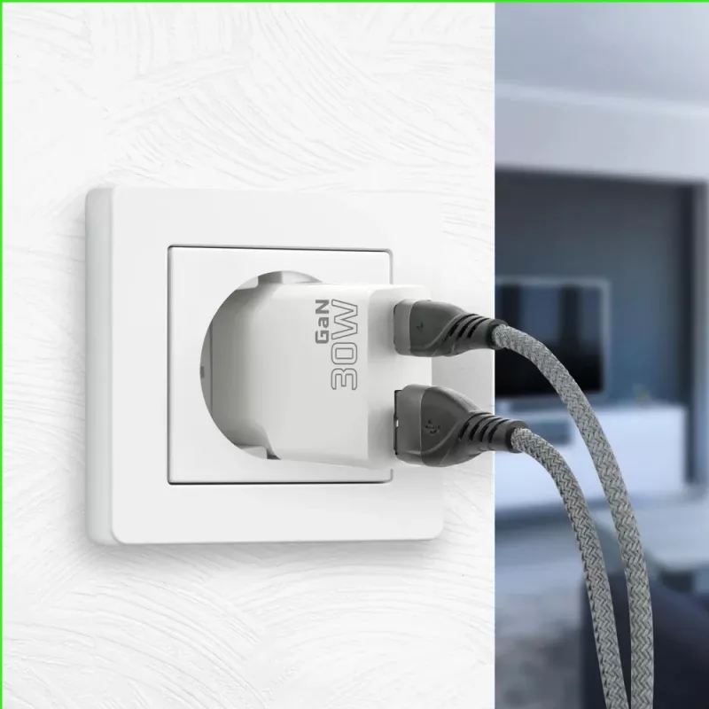 Univerzálna USB nástenná nabíjačka everActive SC-380Q Super slim QC 3.0 – Quick Charge 3.0, kompaktný dizajn