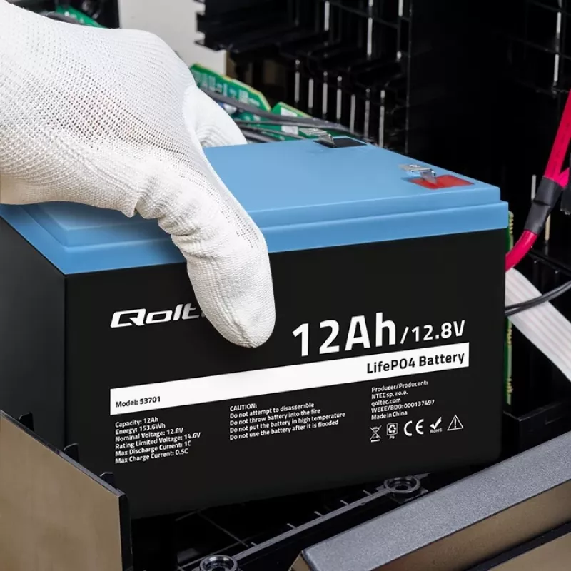 Qoltec LiFePO4 lithium-železofosfátová batéria 12,8 V 12 Ah 153,6 Wh s BMS