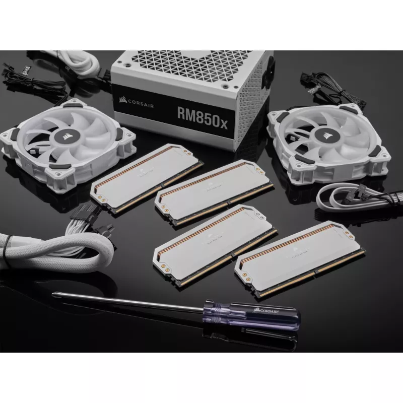 DIMM 64 GB DDR5-5200 2x 32 GB dual kit biela Dominator Platinum RGB INTEL XMP