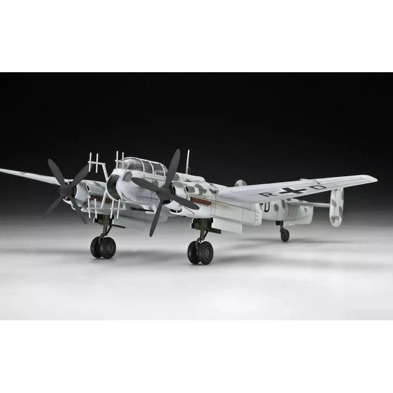 Plastový modelársky set REVELL Arado AR-240 mierka 1:72 — model lietadla na zostavenie