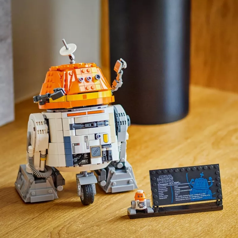 Stavebnica LEGO Star Wars Chopper C1-10P Astromech droid model 75416, 1039 dielov, vek 10+, výška 220 mm