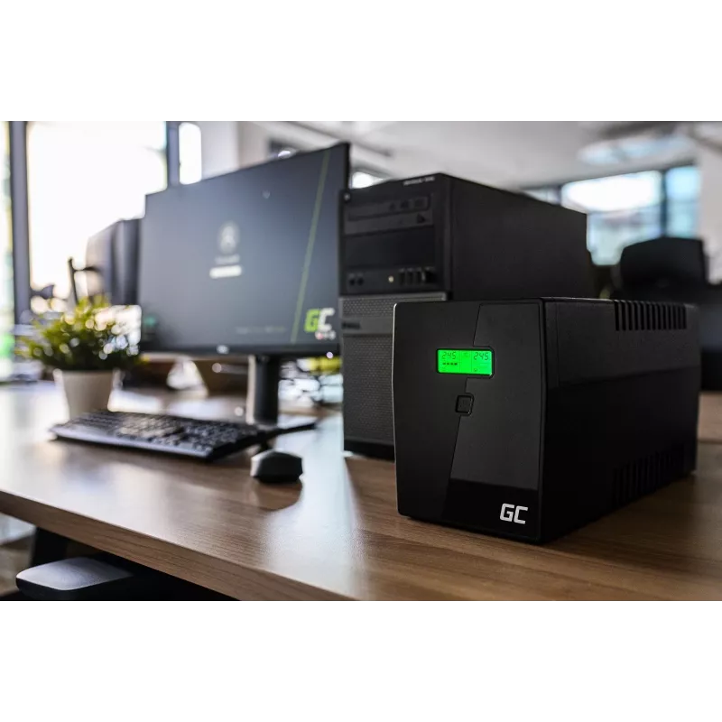 Záložný zdroj Green Cell UPS09 – Line-Interactive 3 kVA / 1400 W, 230 V, LCD, Tower, 5x zásuvky Type-F