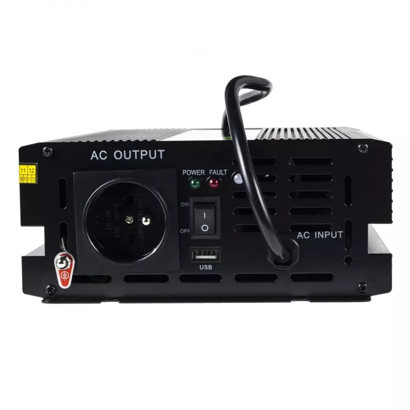Napäťový menič Green Cell INV07, DC 12 V na AC 230 V, 300 W, 50 Hz, Type-C konektor, čierna