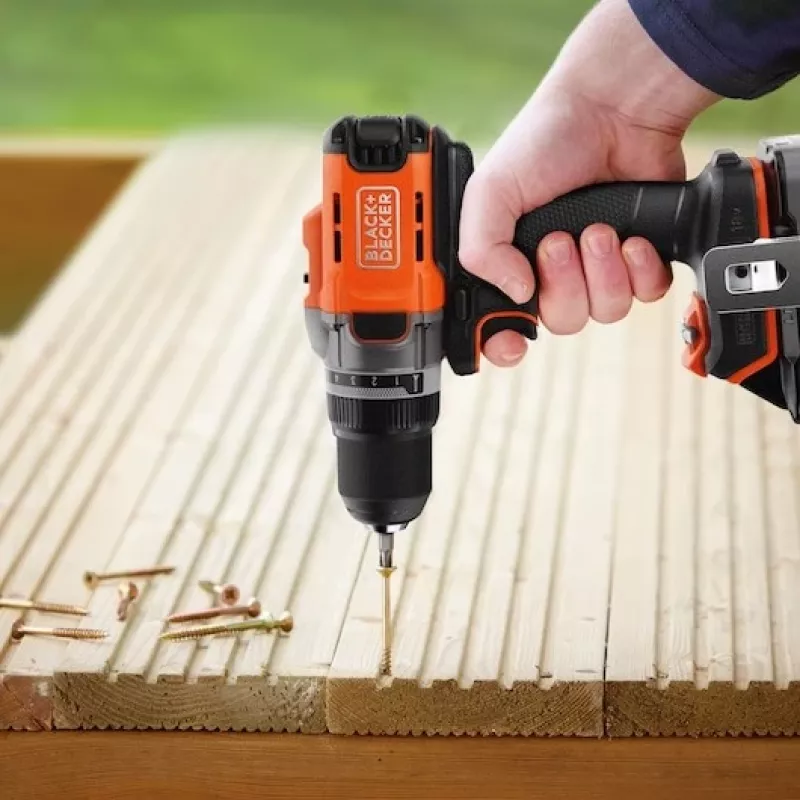 Akumulátorový skrutkovač Black & Decker BCD382XN 18V — kompaktný 18 V vŕtačka (bez batérie)