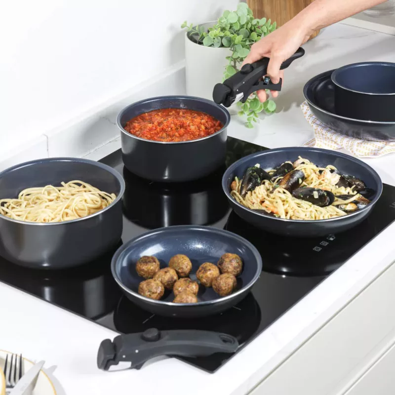 Sada hrncov Russell Hobbs RH03321EU7 — 8-dielna, nepriľnavá, vhodná do umývačky