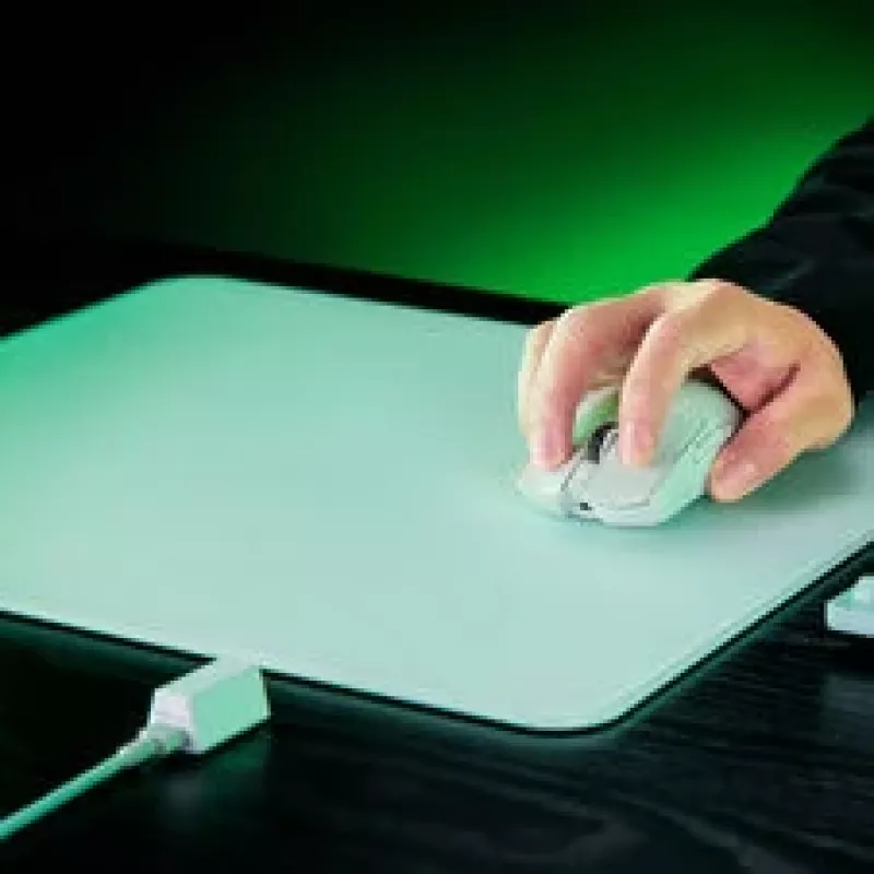 Herná myš a podložka pod myš set Razer Viper V3 Pro + Gigantus M — biela