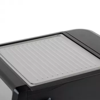 Espresso kávovar Jata JECA2525 s parnou tryskou a 1,25 l nádržou na vodu