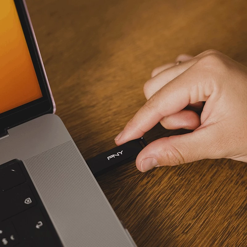 PNY Elite-X USB kľúč 64 GB USB Type-C 3.2 Gen 1 (3.1 Gen 1) čierny (P-FDI64GELTXC-GE)