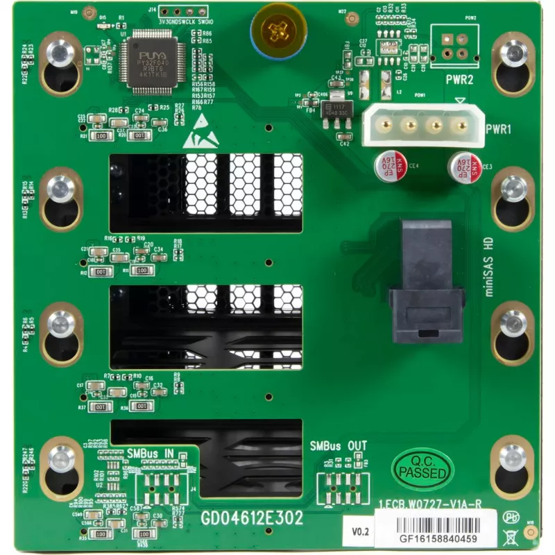 INTER-TECH ER-680 skriňa pre stolový PC (čierna/strieborná) kompaktný mid-tower