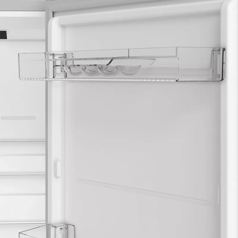 Chladnička Indesit INK 25402 S4E | Kompaktná voľne stojaca, No Frost, 249 L chladiaca časť / 106 L mraznička, V 203,5 cm, energetická trieda E, 37 dB, strieborná