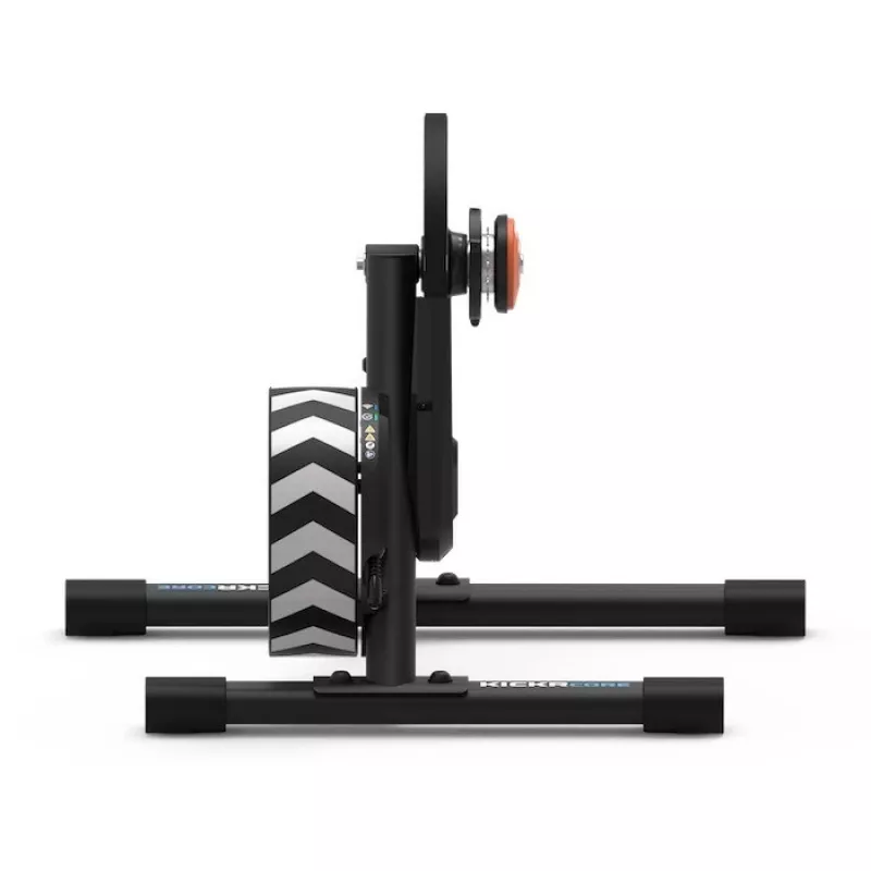 Wahoo KICKR CORE 2 trenažér (ZWIFT Cog & Click)