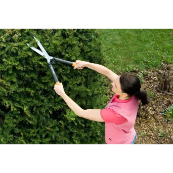 FISKARS NOŽNICE NA ŽIVÝ PLOT HS52