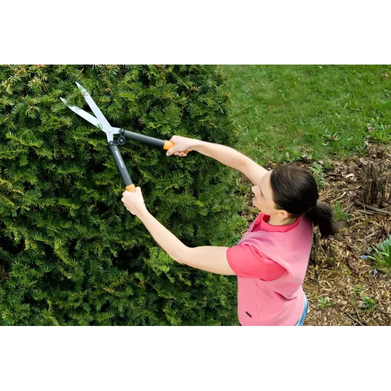 FISKARS NOŽNICE NA ŽIVÝ PLOT HS52