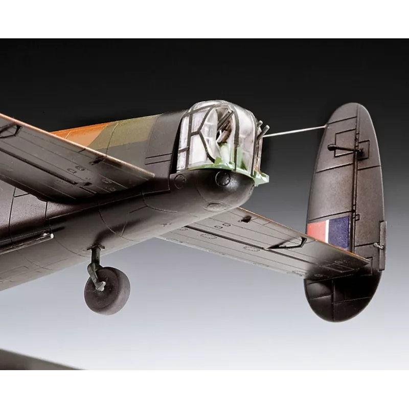 Revell Lancaster B. III Dambusters (04295) 1:72 mierka lietadlo plastový model stavebnica
