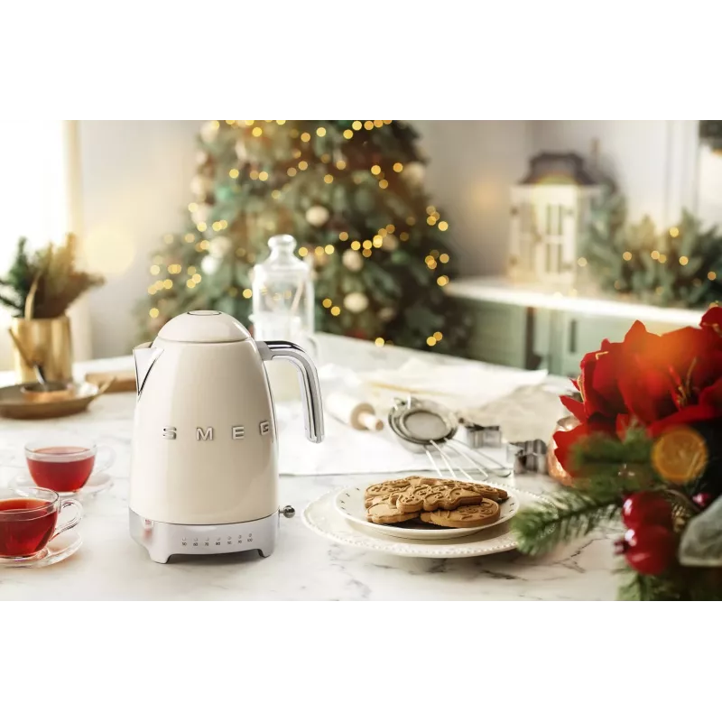 Rýchlovarná kanvica Smeg 1.7L 2400W Cream