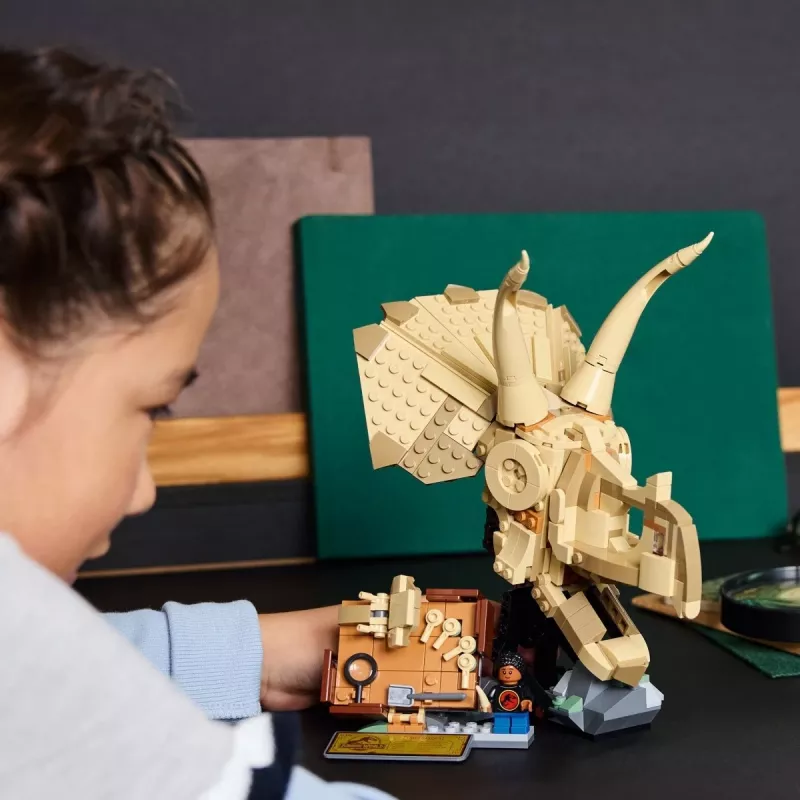 LEGO JURASSIC WORLD 76969 Dinosaurie fosílie: Lebka triceratopsa