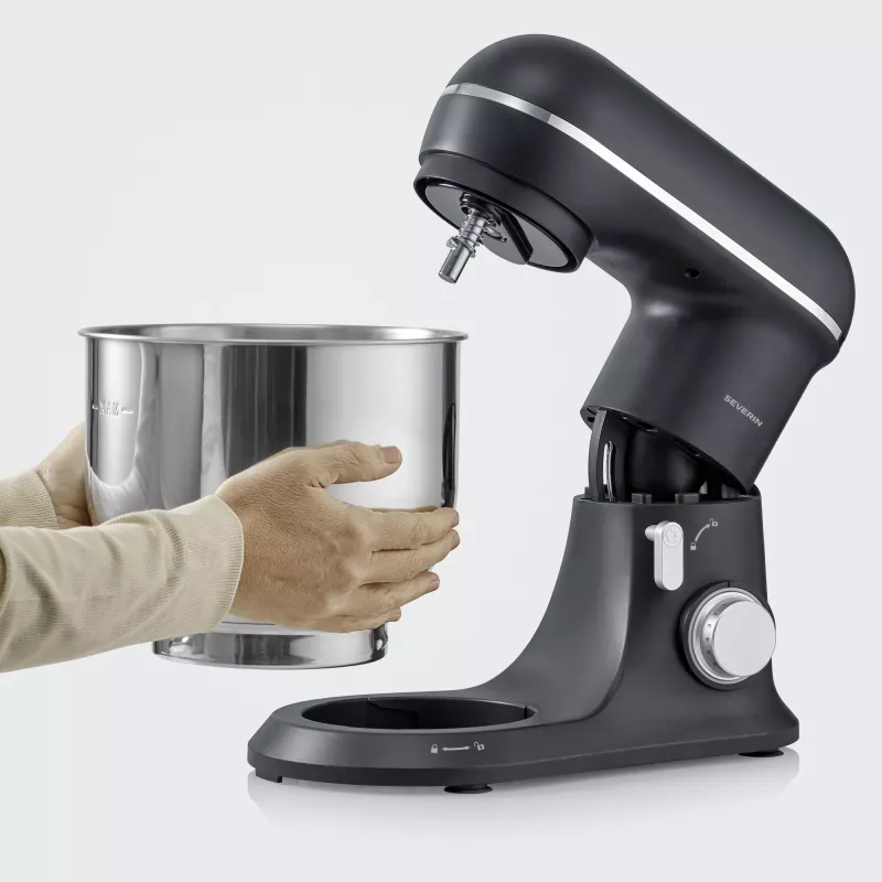 Kuchynský robot SEVERIN KM 3899 — 1200 W, 5,3 l nerezová nádoba, čierny