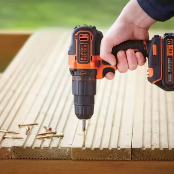 Akumulátorový príklepový vŕtací skrutkovač BLACK+DECKER BCKSB04