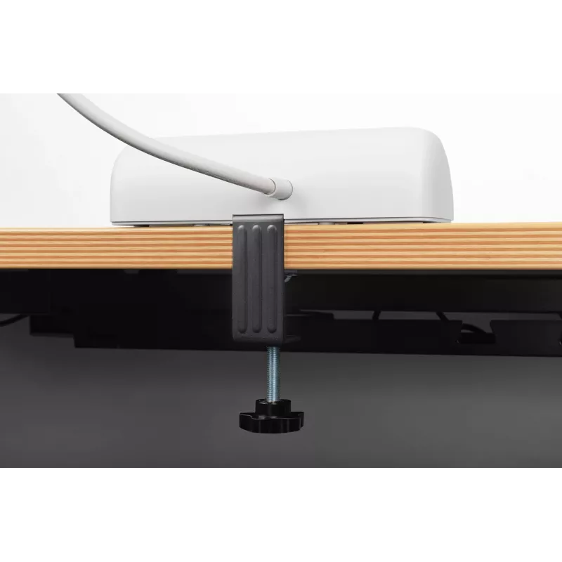 Predlžovacia zásuvka DIGITUS 3-násobná s 2×USB-A a 1×USB-C, 3 AC zásuvky typ E/F, 1,5 m kábel, biela