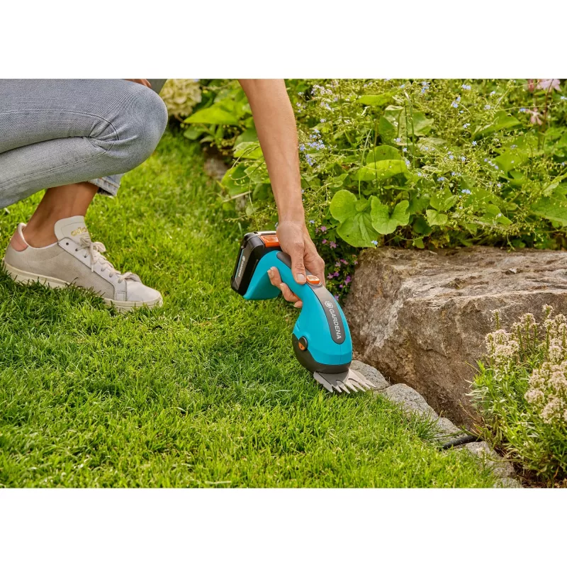 Akumulátorové nožnice na trávu Gardena 14750-30 8 cm 18 V čierna zelená
