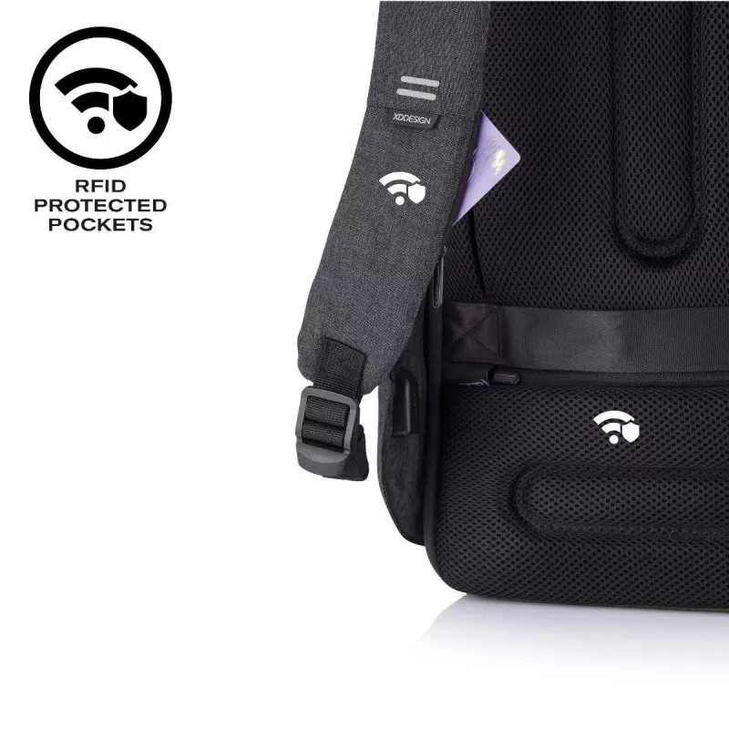 XD Design Bobby Hero XL P705.711 protikradnutý batoh, notebook 17 palcov, tablet 12,9 palca, USB nabíjací port, 20 l, čierny