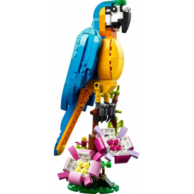 LEGO stavebnica Exotický papagáj 31136 — Creator display model, 253 dielov, 220×120×110 mm