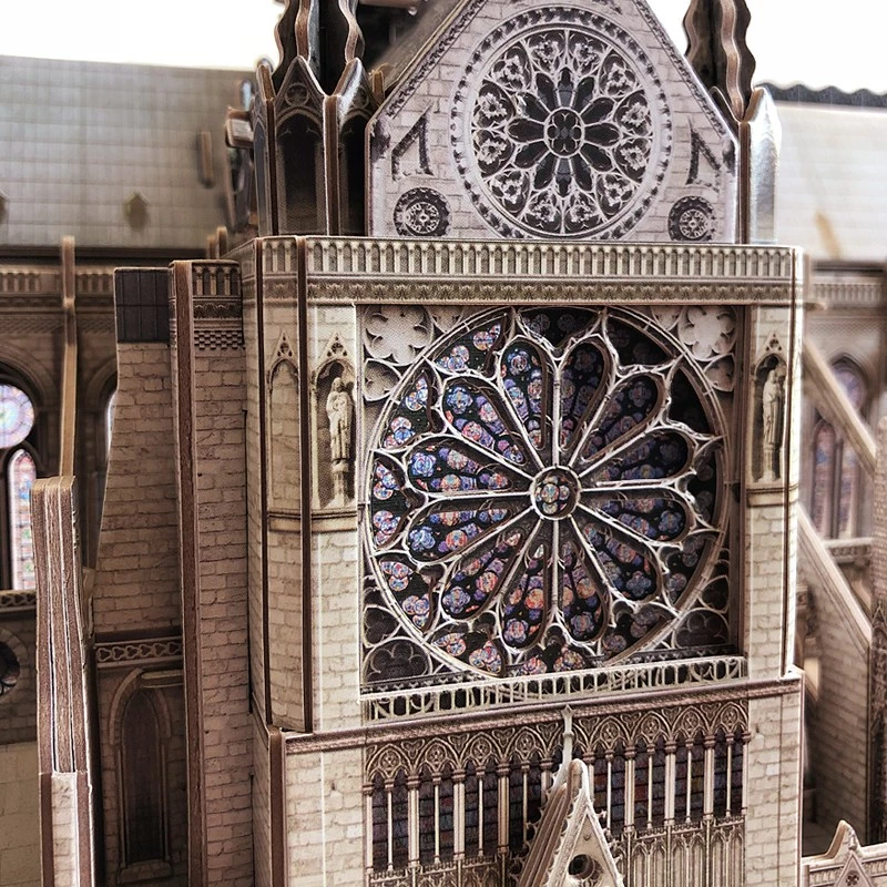 3D puzzle CubicFun Notre Dame, 293 dielov, model katedrály v mierke
