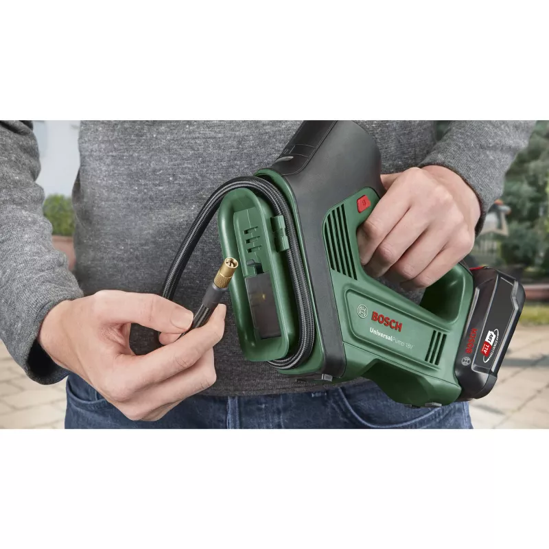 Elektrická pumpa Bosch Universal Pump 18V — 10,3 bar, 30 l/min, Li‑Ion batéria
