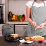 Sendvičovač Black & Decker BXSA753E — 2 sendviče, 750 W, nepriľnavé platne, grilovacia plocha 215×125 mm, kompaktná nehrdzavejúca oceľ