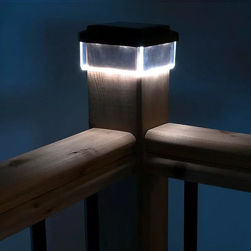 GB128 LED solárne svietidlo na stĺpiky plotu a do záhrady, čierna - zelená modrá