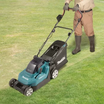 Makita DLM382PM2 - kosačka - akumulátorová - 18 V - 4 Ah - 2 batérie - 3700 1/min - 38 cm - 16,9 kg