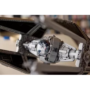 LEGO Star Wars TIE-Abfangjäger model 75382 — detailná stavebnica hviezdneho stíhača, 1931 dielikov, 18+