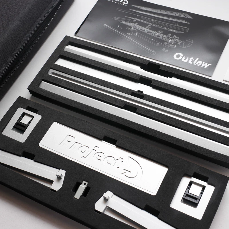 Ducky Outlaw 65 klávesnica univerzálna USB US-angličtina strieborná