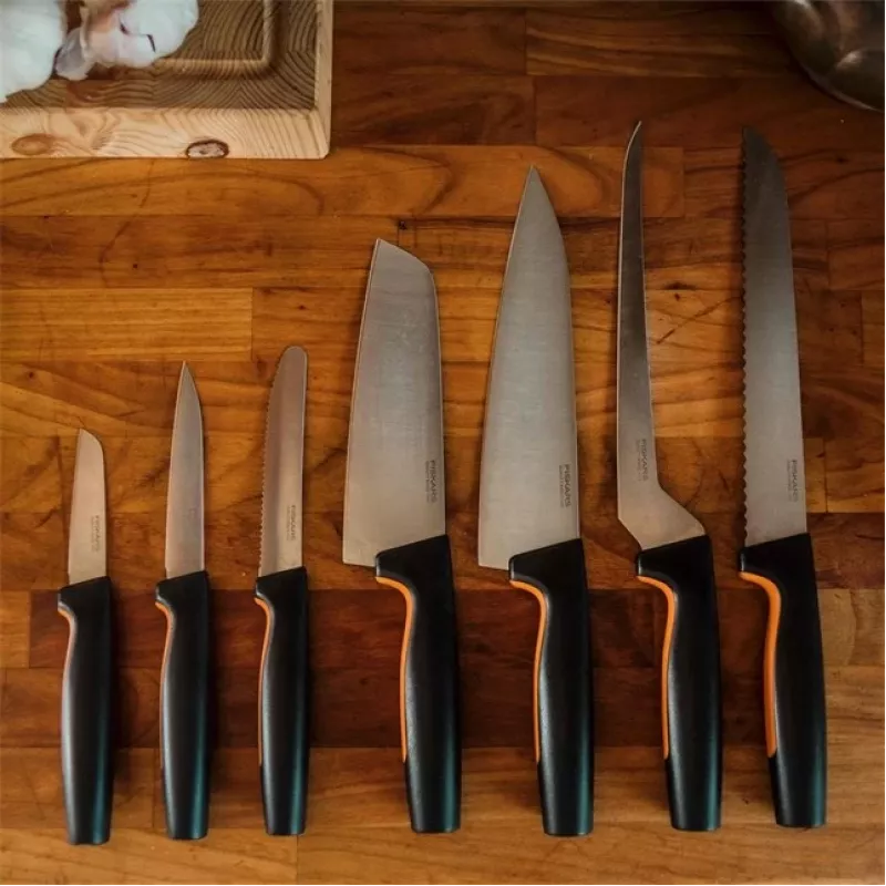 Fiskars 1057538 kuchynský nôž nehrdzavejúca oceľ 1 kus nôž na chlieb
