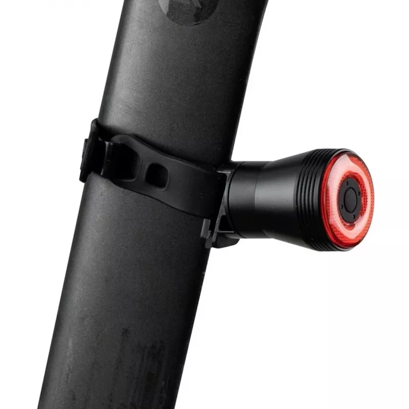 Rockbros Q5 čierne zadné svetlo na bicykel s inteligentným STOP systémom