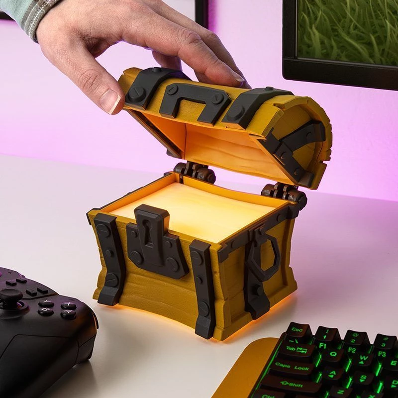 Stolná lampa Paladone Fortnite Chest Light – tematická LED novinka