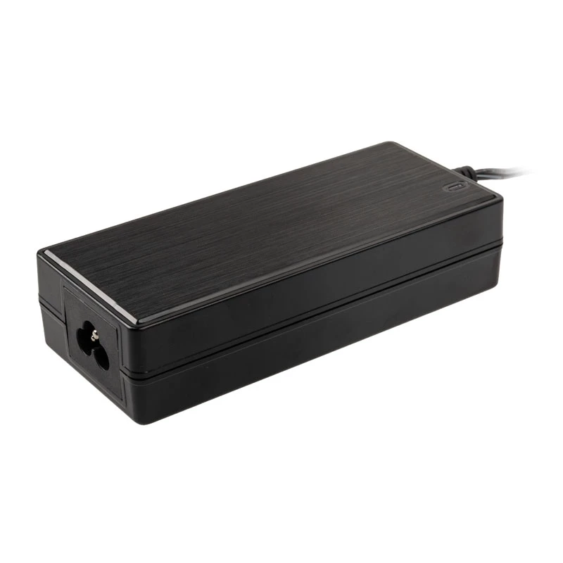 Akasa napájací zdroj pre Intel NUC / Mini-ITX systémy – 90 W