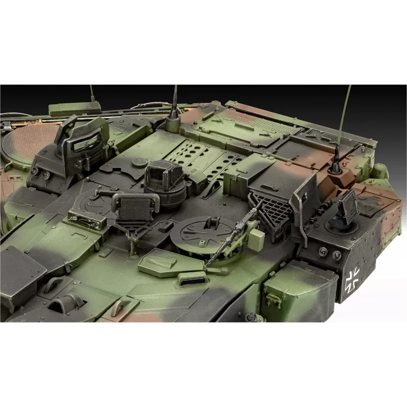 Plastový model REVELL Leopard 2A7A1 vojenský tank stavebnica (mierka neuvedená)