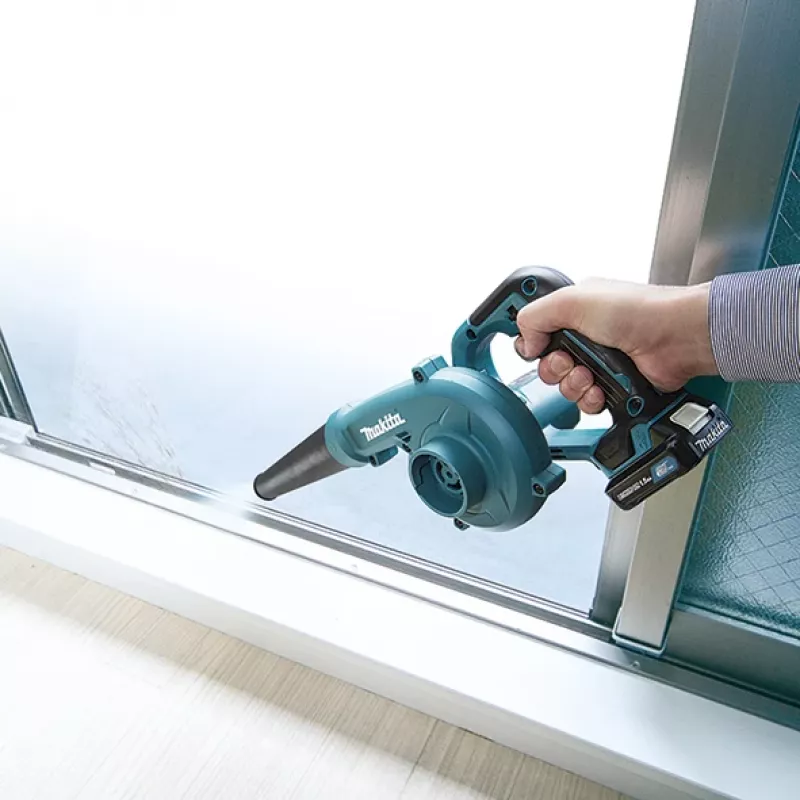 Makita UB100DZ akumulátorový fúkač na listy