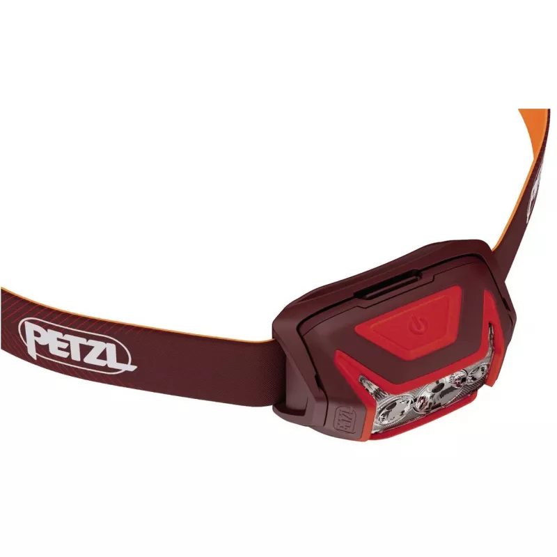 Petzl Actik Core čierna čelová lampa LED