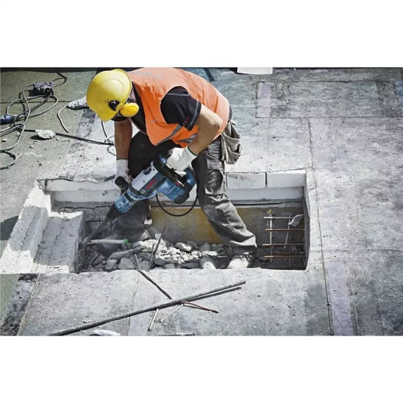 Bosch GSH 7 VC čierna modrá 1500 W